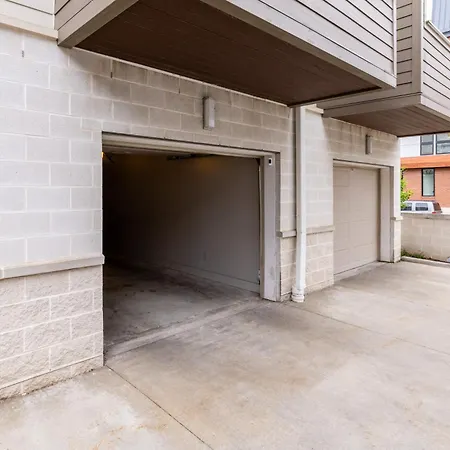 Luxury Downtown Townhome Unit 15 Cleveland Exterior foto